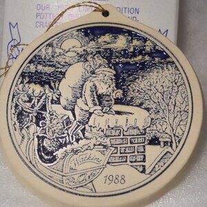 Vintage Watkins - Christmas 1988 Ornament               cl11-18
